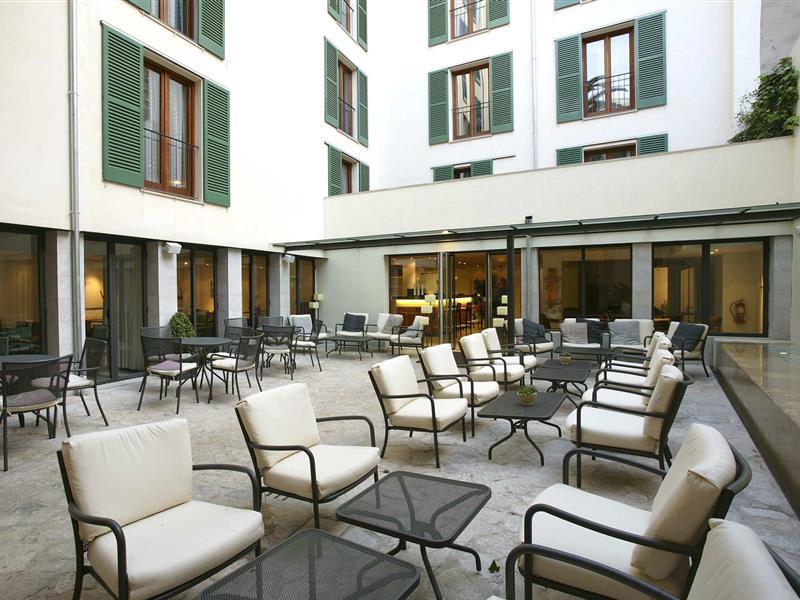 Petit Palace Hotel Tres パルマ・デ・マリョルカ エクステリア 写真