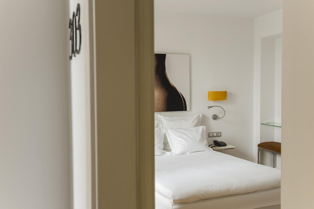 Petit Palace Hotel Tres パルマ・デ・マリョルカ エクステリア 写真